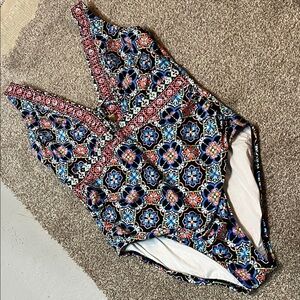 Stunning Floral Tile Print One-Piece Swimsuit by LaBlanca size 12 - Black/Multi